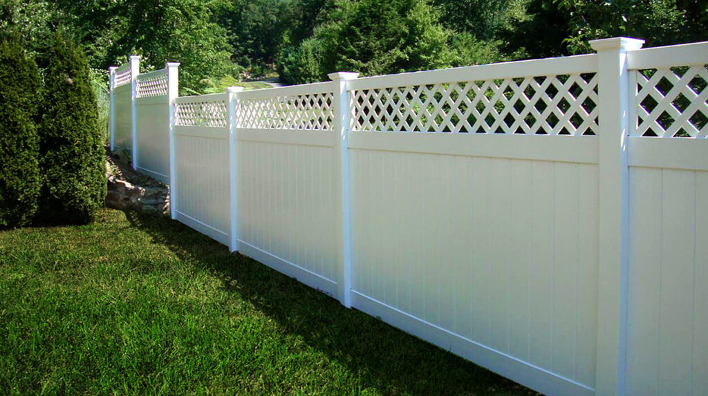 Whie Vinyl W Lattice Top